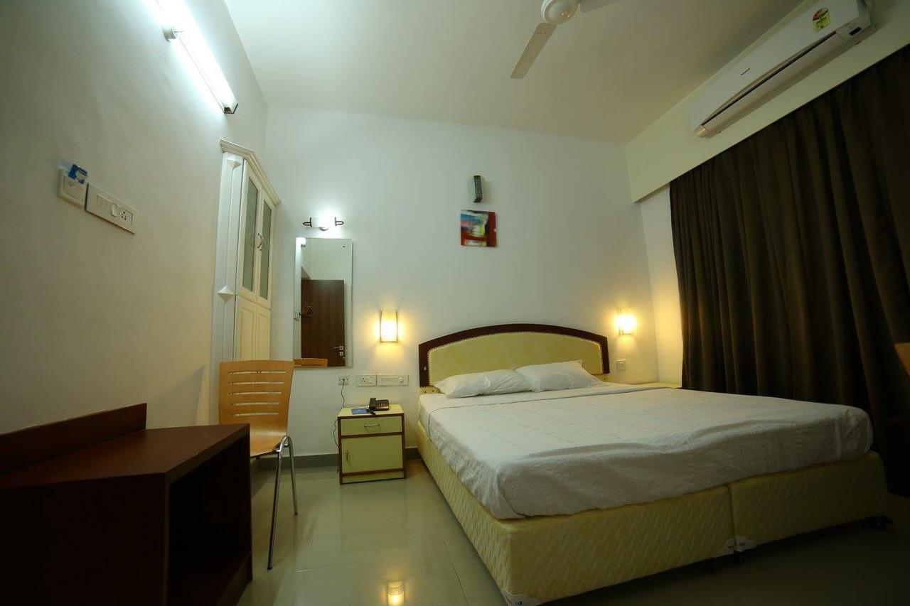 Kochi Hotel Captain Fisher מראה חיצוני תמונה