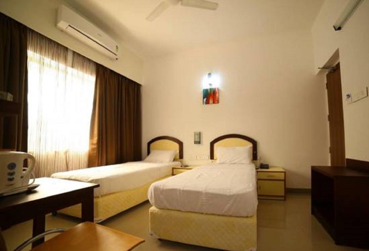 Kochi Hotel Captain Fisher מראה חיצוני תמונה